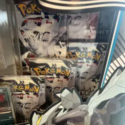 The Pokemon TCG: Unova Heavy Hitters Premium Collection includes - NEW Sealed - Image 5