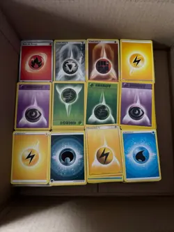 4,000+ Pokemon Vintage / Modern Energy Lot! English + Japanese - All eras, NM-HP - Image 2