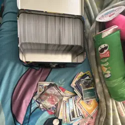 Pokemon TCG Mixed Card Lot - Image 3