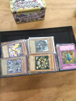 Yu-Gi-Oh Joey’s World Legendary Collection Box w / Approx 400 Random Cards +Tin - Image 2