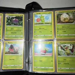 Pokemon cards lot binder 350 cards! Unsearched Storage Unit Find - Image 3