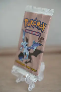 21.23g Pokemon WOTC Fossil Unlimited Booster Pack Vintage Sealed TCG Aerodactyl - Image 4