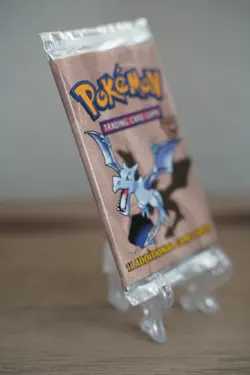 21.23g Pokemon WOTC Fossil Unlimited Booster Pack Vintage Sealed TCG Aerodactyl - Image 5
