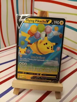 Flying Pikachu V 006/025 Celebrations Pokemon 2021 - Image 1