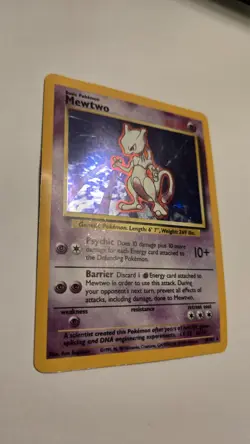Pokemon TCG Mewtwo 010/102 Base Set Holo (HP) - Image 4