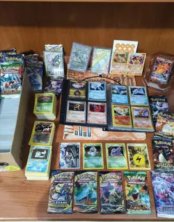 Lotto misto carte POKEMON, Charizard, vintage, Set Base, FullArt, EX, Vmax descr - Image 1