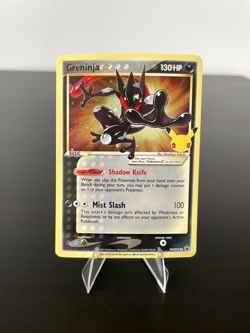 Pokemon TCG Greninja Gold Star SWSH144 - Celebrations Black Star Promo NM-LP - Image 1