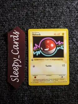 Pokemon Card Voltorb 1st Edition Shadowless 67/102 Base Set 1999 Near Mint - Image 1