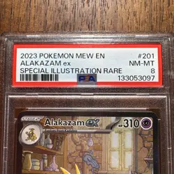 2023 Pokemon Mew en Alakazam EX Special Illustration Rare #201/165 PSA 8 - Image 3