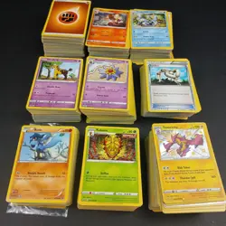 900+ Pokemon Card Lot Bundle! Holo Rev Holo Rare Common Uncommon Energy - Image 1