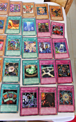 Vintage 1996 Yugioh Card Lot (100+) - Image 4