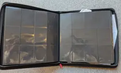 New Vaultx Premium Exo-Tec 12 Pocket Side Load Zip Binder Holds 624 Std Cards - Image 5