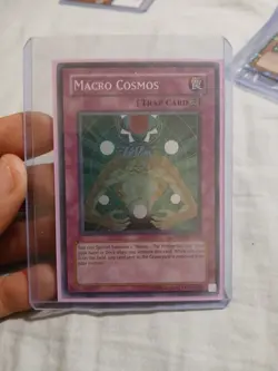 Yugioh Macro Cosmos DR04-EN237 Super Rare NM - Image 1