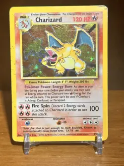 Charizard Pokemon TCG 4/102 Base Set Holo Rare - Image 1