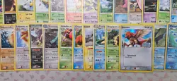 semi vintage pokemon card lot MP/DMG Holos and rares,c,un 200+ - Image 3