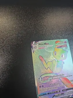 Mew VMAX 268/264 Secret Rainbow Rare Pokemon Fusion Strike - Image 2