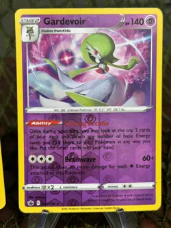 GARDEVOIR ~ 041/198 ~ HOLO RARE & REVERSE HOLO RARE Pokemon TCG: Chilling Reign - Image 3
