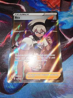Pokemon Bea TCG Vivid Voltage Holo Full Art Ultra Rare Card 180/185 Heavy Play - Image 1