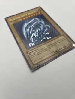 Yugioh - Blue-Eyes White Dragon SDK-001 - Ultra Rare Unlimited - Image 3