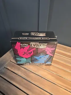 Pokemon TCG Sword and Shield Evolving Skies Elite Trainer Box ETB Sealed - Image 2