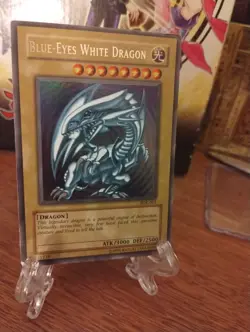 Blue Eyes White Dragon SDK-001 Unlimited Ultra Rare MP - Image 1