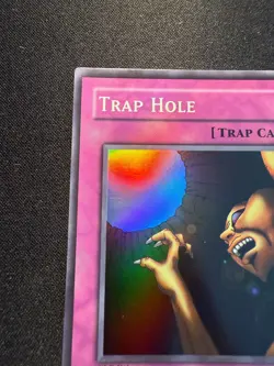 Yu-Gi-Oh Trap Hole LOB-058 1st Edition Super Rare Asian English - Image 5