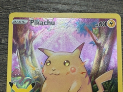 POKEMON FULL ART PIKACHU 005/025 RARE CELEBRATIONS 2021 LP-NM + ARCEUS SLEEVE - Image 2