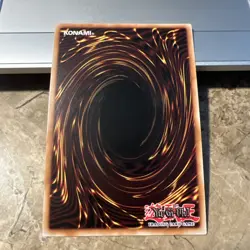 Yu-Gi-Oh! TCG Tri-Edge Levia Premium Gold PGLD-EN026 1st Edition 1996 - Image 2