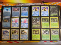 B4 POKEMON BINDER COLLECTION LOT VINTAGE HOLO RARE FOSSIL LAPRAS V EX VSTAR VMAX - Image 4