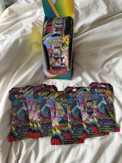 Phantasmal Flames Sleeved Boosters X24 and Display Box - Pokemon TCG - Image 3
