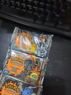 1998 Topps Pokemon Series 3 Trading Card Packs- 8 Cards 1 Foil TV Animation - Image 3