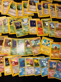 Lotto 200 Carte Pokemon Vintage Comuni / Non Comuni e Rare - Image 3