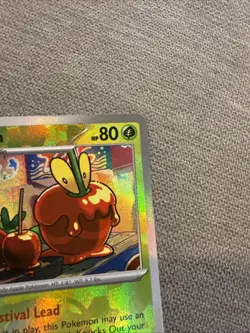 Dipplin ( Pattern) Uncommon Prismatic Evolutions 010/131 NM Master Ball Pokemon - Image 3