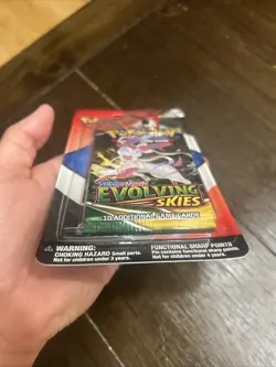 🔥 Pokemon TCG: Evolving Skies/Chilling Reign 2-Pack Latias Pin Blister Sealed - Image 5
