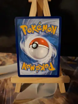 Pokemon SWSH07: Evolving Skies Holo Rare Victini #020/203 - Image 2