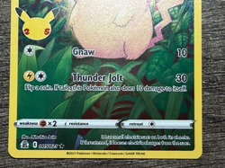 POKEMON FULL ART PIKACHU 005/025 RARE CELEBRATIONS 2021 LP-NM + ARCEUS SLEEVE - Image 3