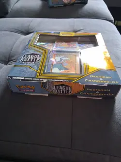 Pokemon TCG Reshiram & Charizard GX League Battle Deck Damaged Box - Image 2
