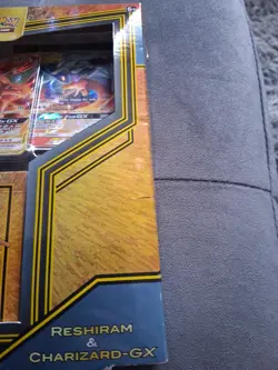 Pokemon TCG Reshiram & Charizard GX League Battle Deck Damaged Box - Image 3