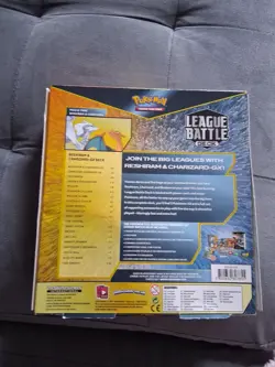 Pokemon TCG Reshiram & Charizard GX League Battle Deck Damaged Box - Image 4