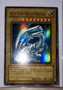 Konami Yu-Gi-Oh! Blue-Eyes White Dragon Ultra Rare Holo SDK-001 Kaiba - Image 1