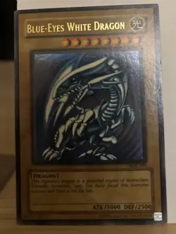 Konami Yu-Gi-Oh! Blue-Eyes White Dragon Ultra Rare Holo SDK-001 Kaiba - Image 3