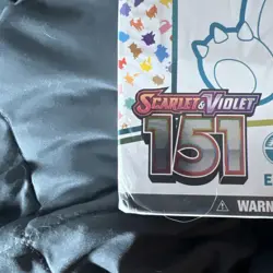 Pokemon Center ETB Elite Trainer Box Scarlet & Violet 151 Damaged corners (pic) - Image 4