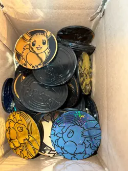 Pokemon - Box of Random and Assorted coins - Image 1