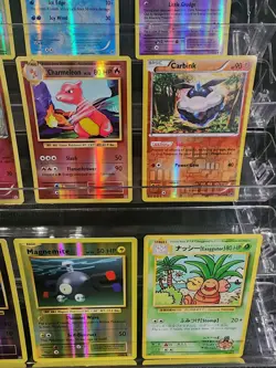 Huge Lot of Pokemon Cards - Image 3
