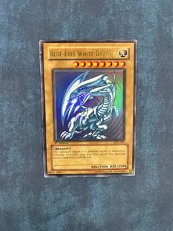 Yugioh Blue-Eyes White Dragon (SDK-001) - Starter Deck: Kaiba 1st Edition MP - Image 1