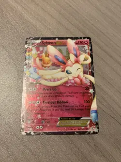 Pokemon - Sylveon EX - RC21/RC32 - Generations -Radiant Collection Holo Card - Image 2