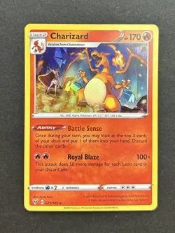 Pokemon Cracked Ice Charizard 025/185 Vivid Voltage Holo - Image 1