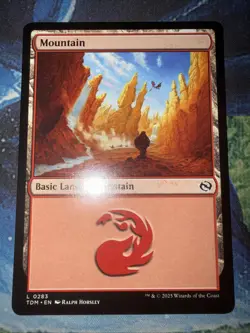 Mountain (0283) Tarkir: Dragonstorm Regular - Image 1
