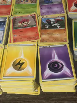 Lot of Common/Unc Pokemon Cards (Black/White-Sword/Shield) 2600+ C/UC/Energy - Image 2