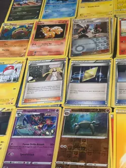 Lot of Common/Unc Pokemon Cards (Black/White-Sword/Shield) 2600+ C/UC/Energy - Image 5